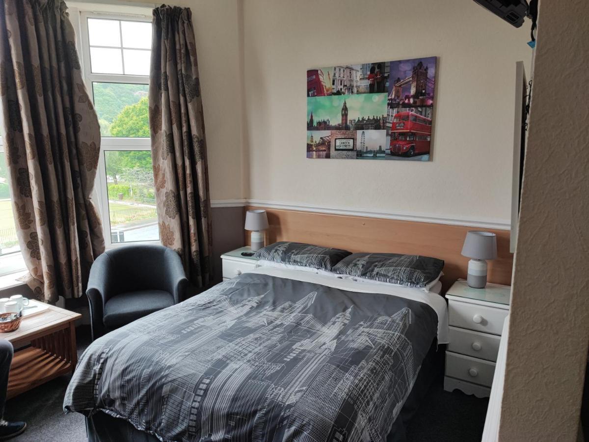 Y Garth Guesthouse Bangor  Extérieur photo