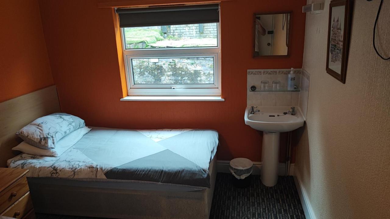 Y Garth Guesthouse Bangor  Extérieur photo